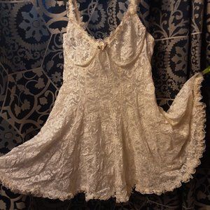 Off White Large Sears Lacy Underwire Babydoll